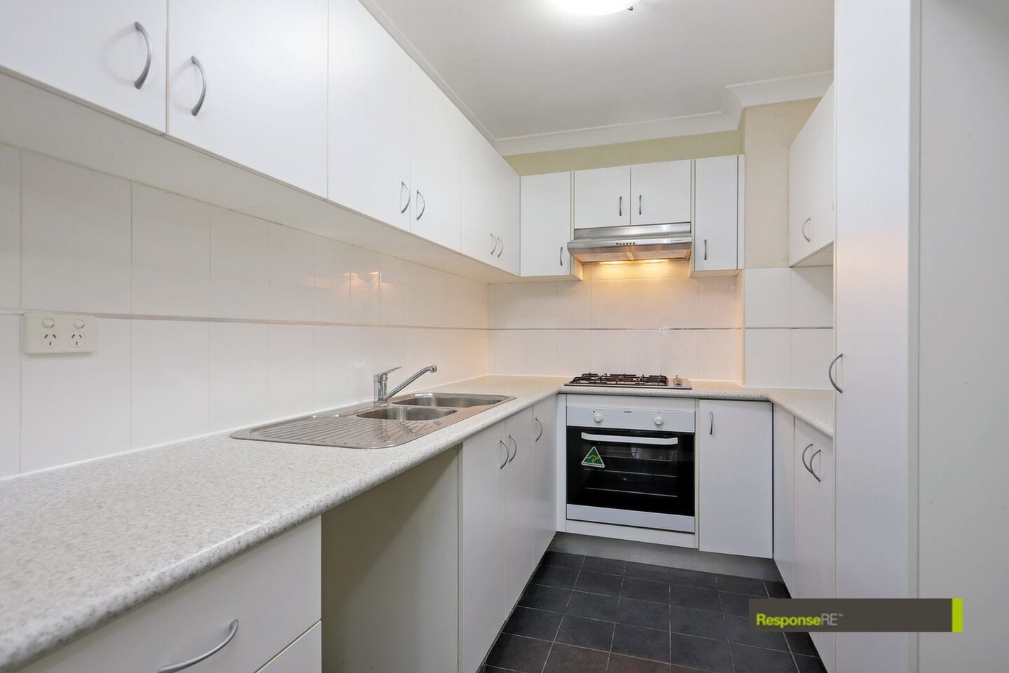32/31-35 Third Avenue, Blacktown Sold by ResponseRE - image 1
