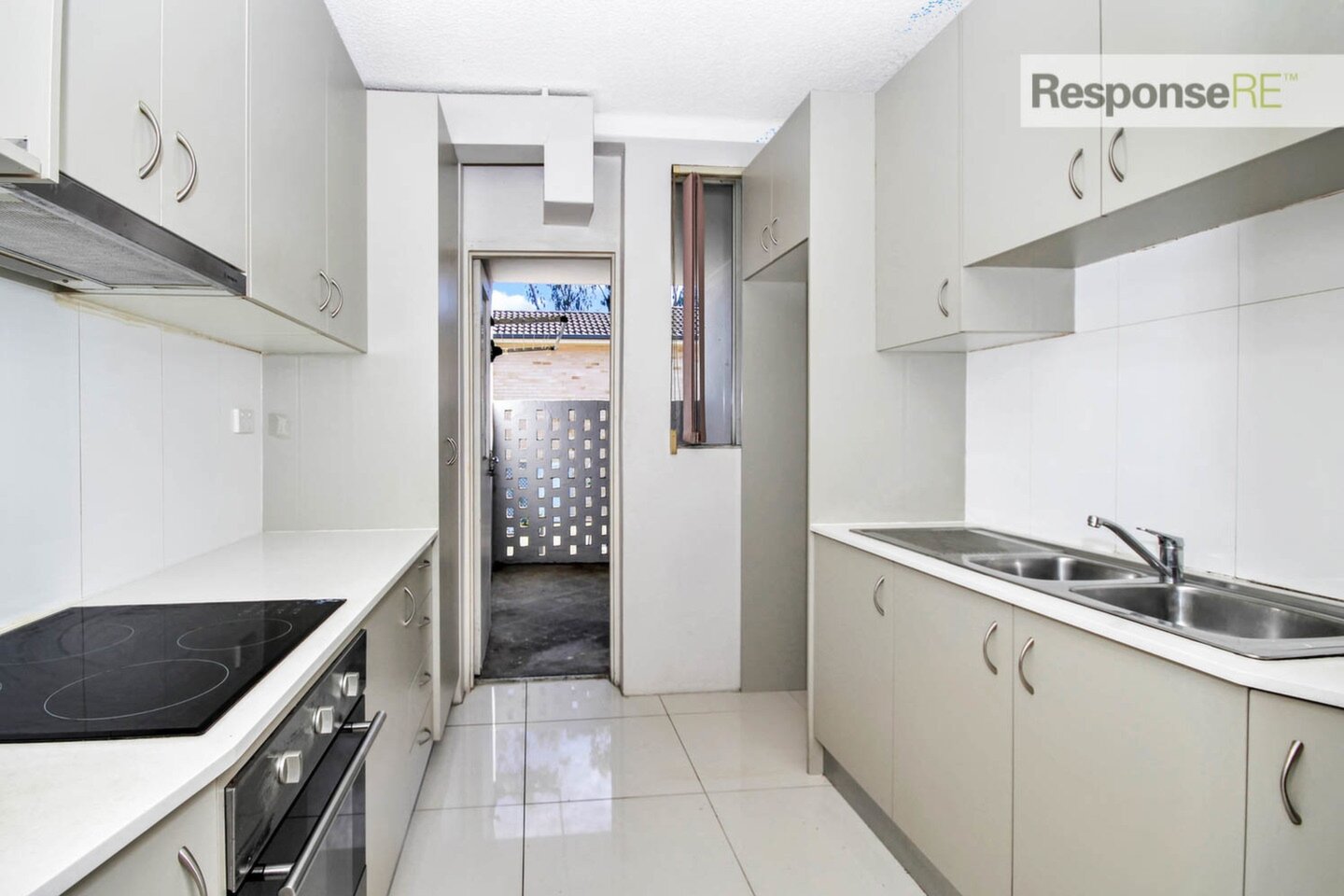 4/65-66 Park Avenue, Kingswood Sold by ResponseRE - image 1