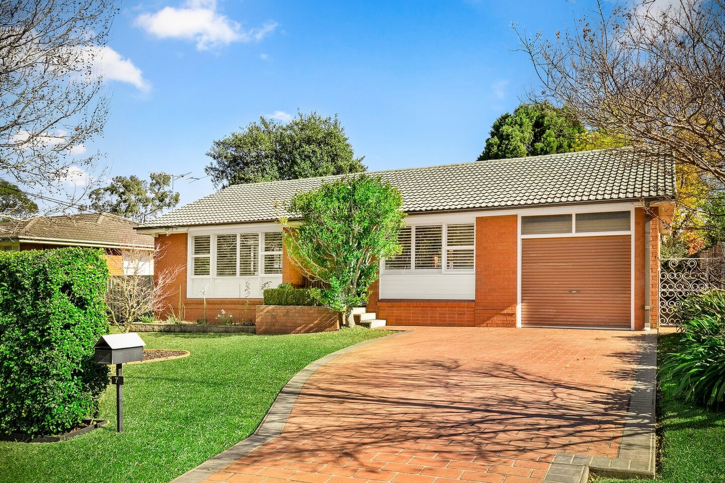 71 Glanmire Road, Baulkham Hills Sold by ResponseRE Walsh Sullivan Northmead - image 1