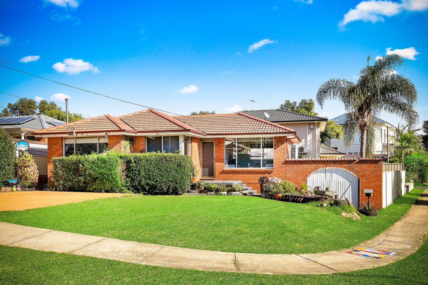 20 Sewell Avenue, Seven Hills Sold by ResponseRE Walsh Sullivan Northmead - image 1