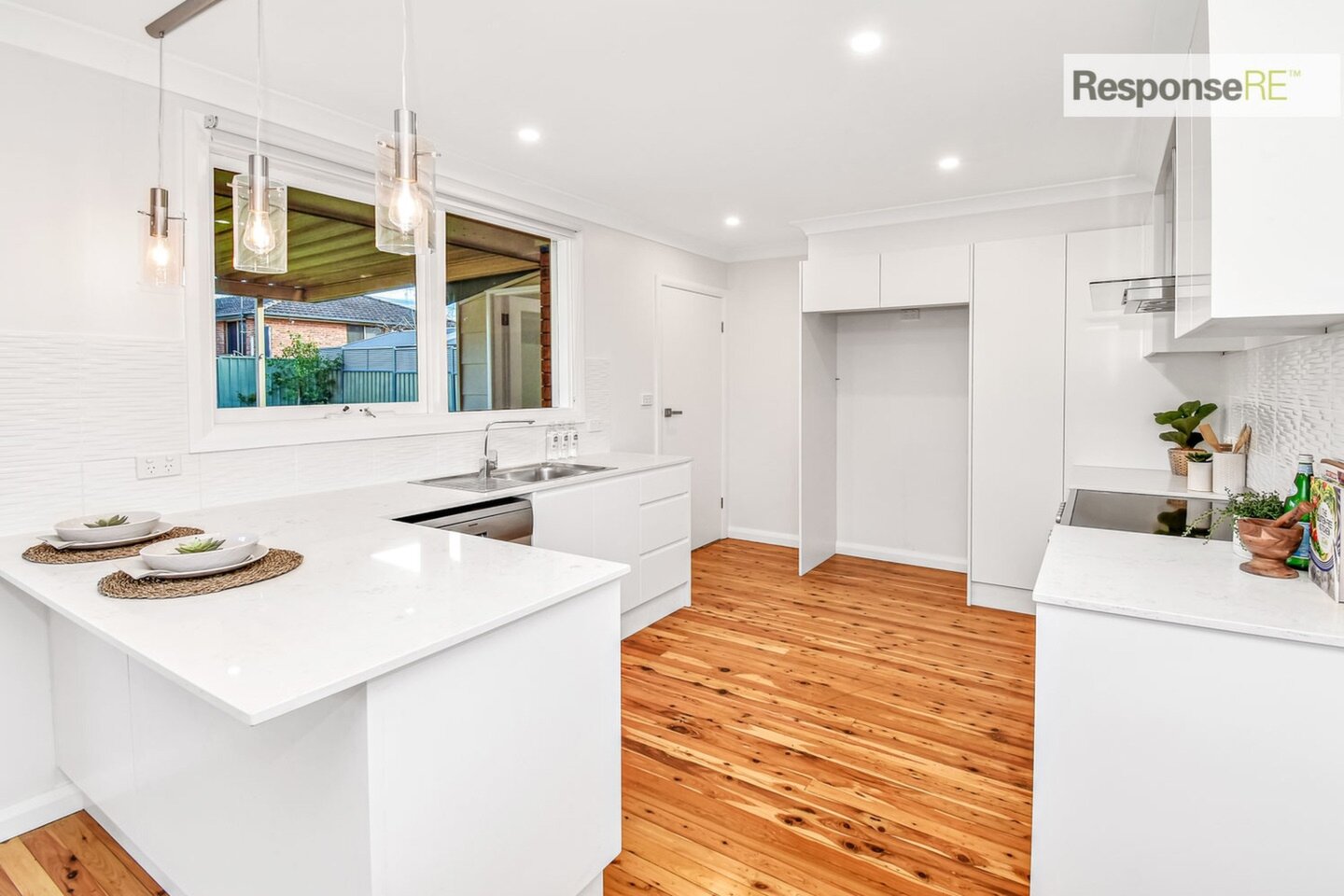 18 Chesterfield Road, South Penrith Sold by Response Real Estate Penrith - image 1