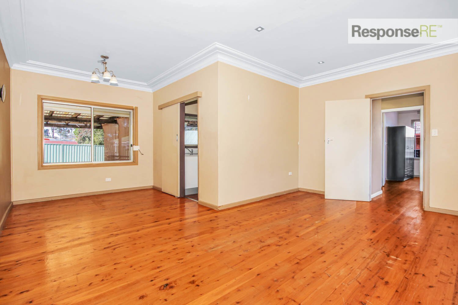 6 Victory Street, South Penrith Sold by Response Real Estate Penrith - image 1
