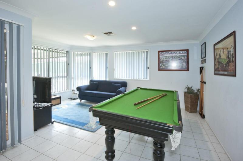 16 Falcon Crescent, Claremont Meadows Sold by Response Real Estate Penrith - image 1