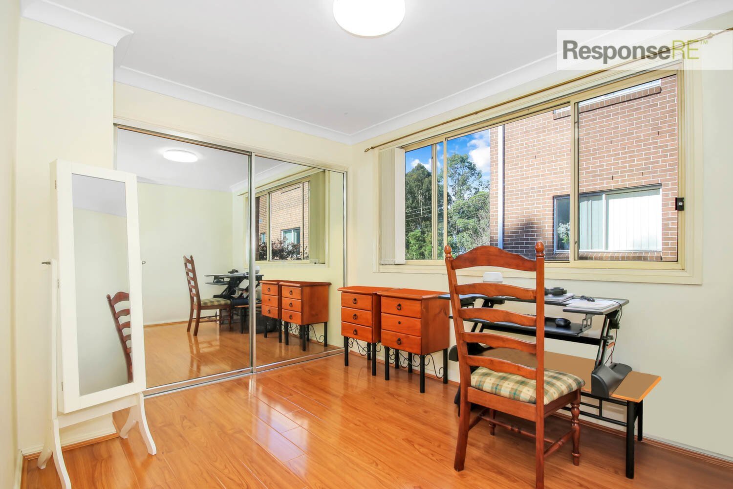 5/3 Santley Crescent, Kingswood Sold by Response Real Estate Penrith - image 1