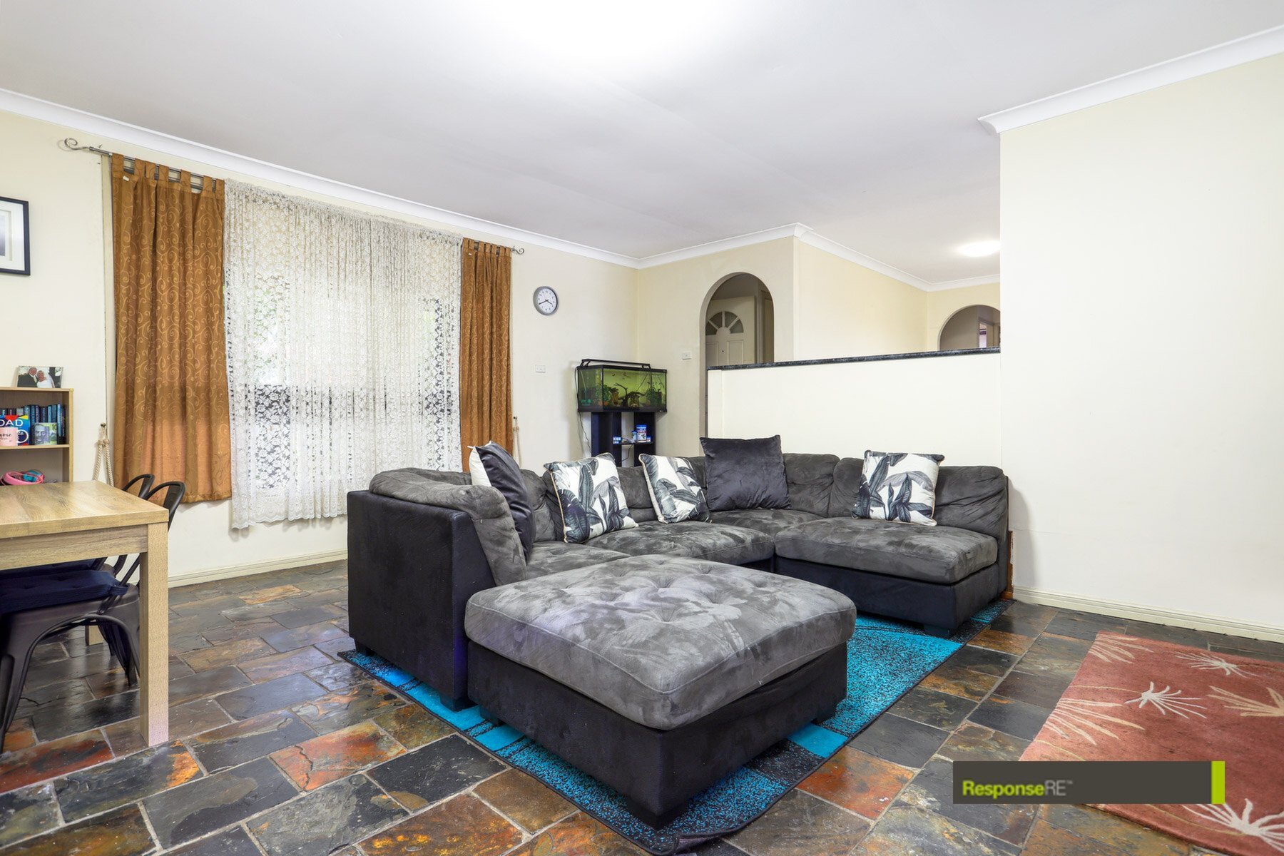 115 Hoyle Drive, Dean Park Sold by ResponseRE - image 1