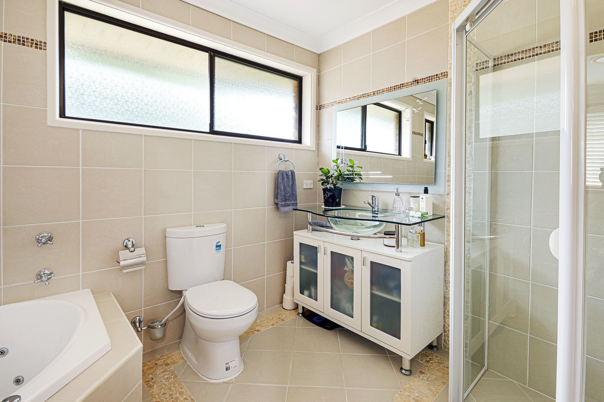 26 Janamba Avenue, Kellyville Sold by ResponseRE - image 1