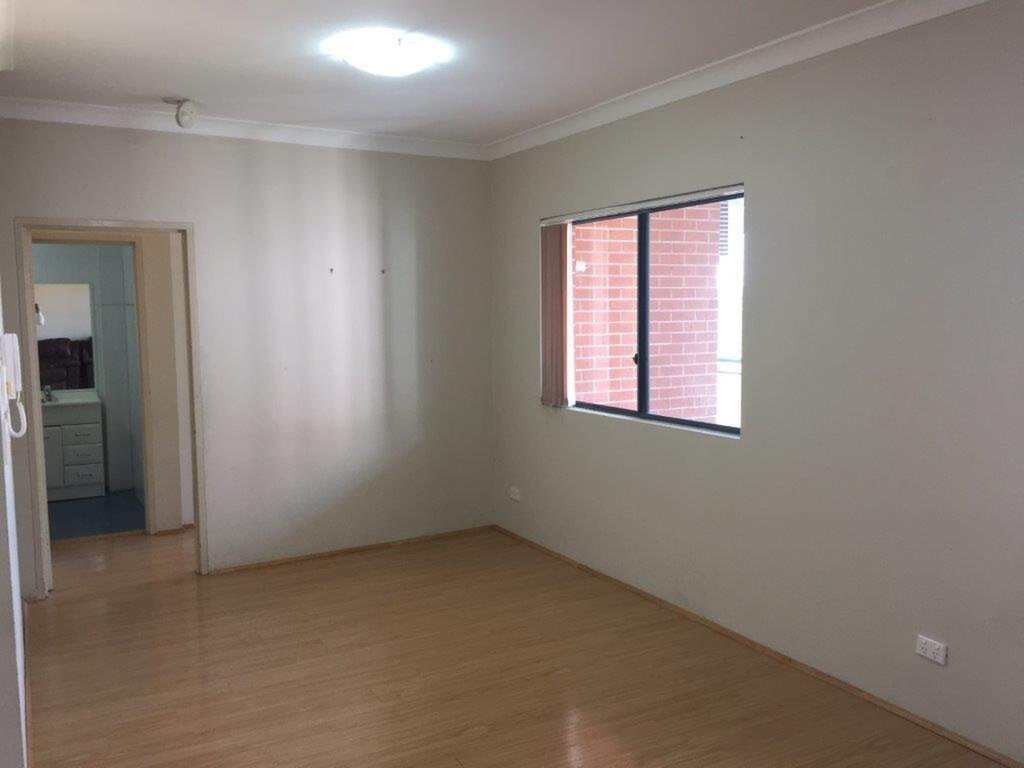 21/3-5 Boyd Street, Blacktown Leased by ResponseRE Walsh Sullivan Baulkham Hills - image 1