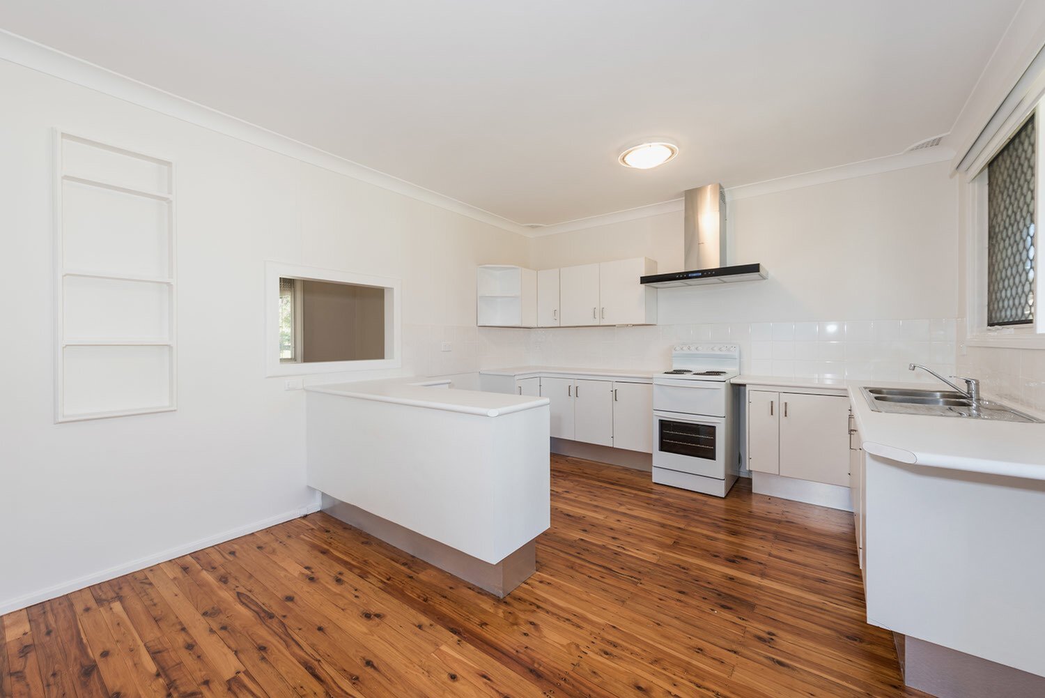 6 Braemar Drive, South Penrith Sold by Response Real Estate Penrith - image 1