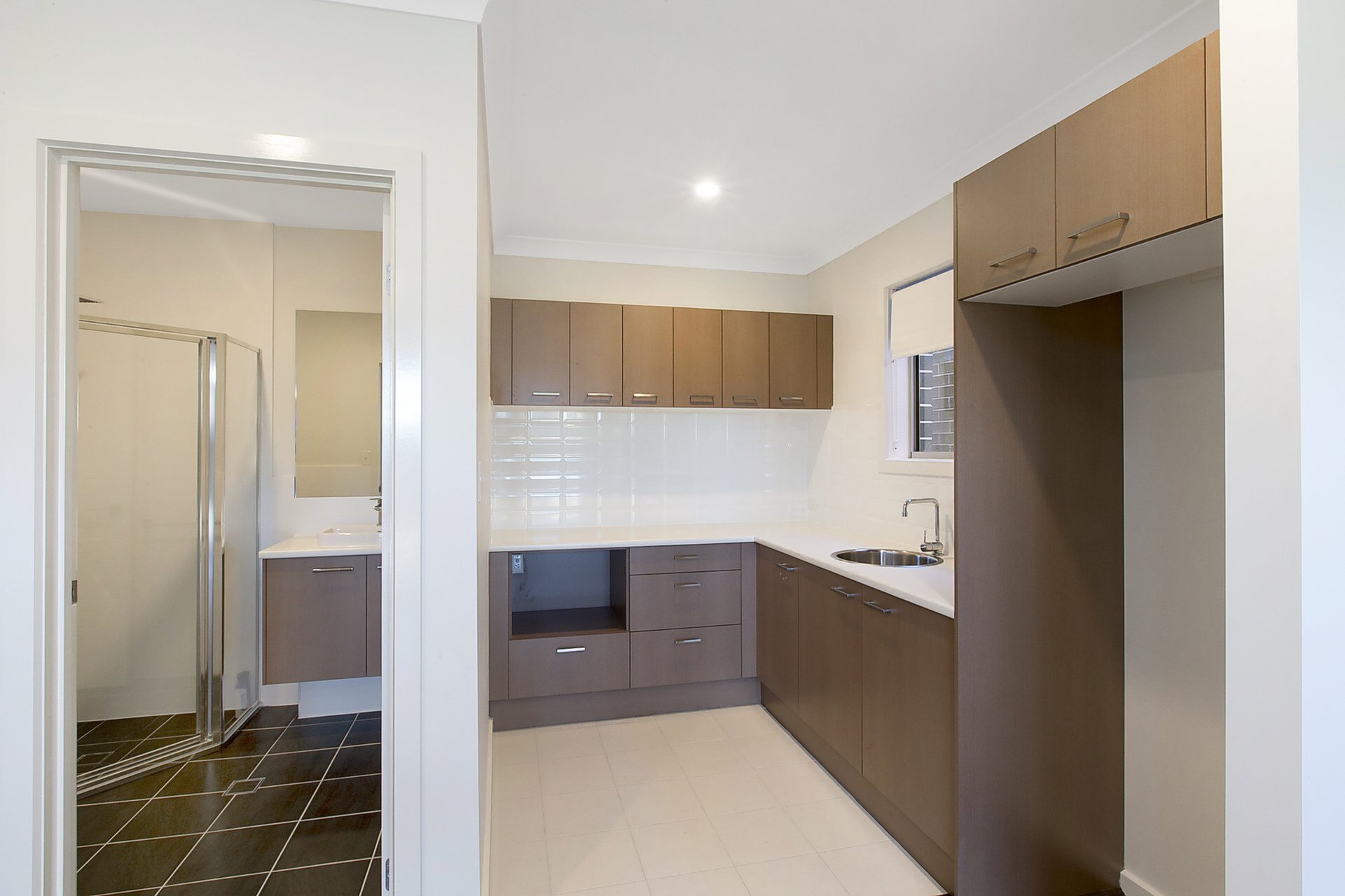 5a Armstrong Street, Jordan Springs Leased by Response Real Estate Penrith - image 1