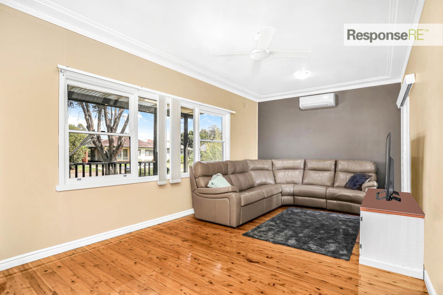 9 Baxter Street, South Penrith Sold by Response Real Estate Penrith - image 1