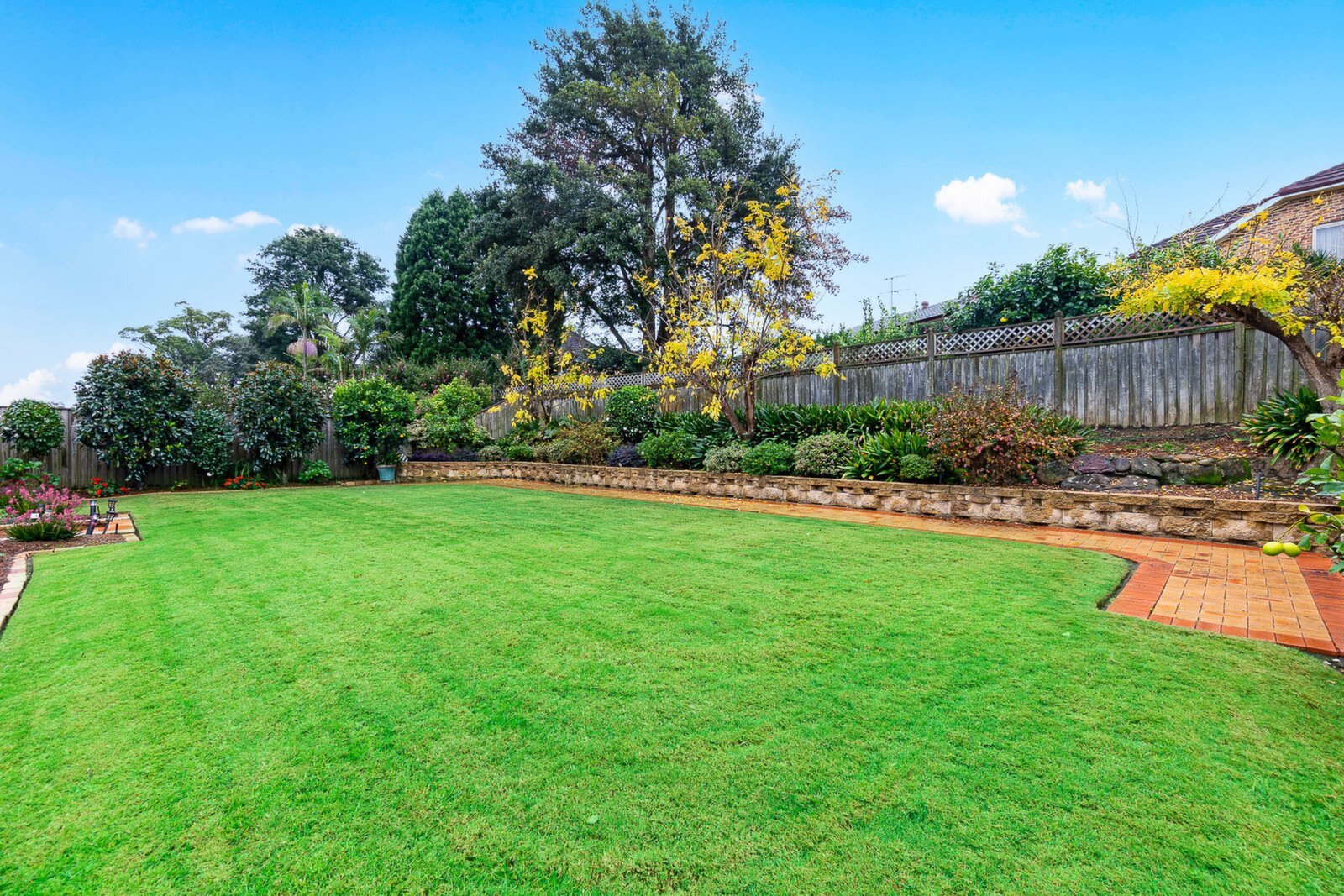 10 Carnarvon Avenue, Glenhaven Sold by ResponseRE - image 1