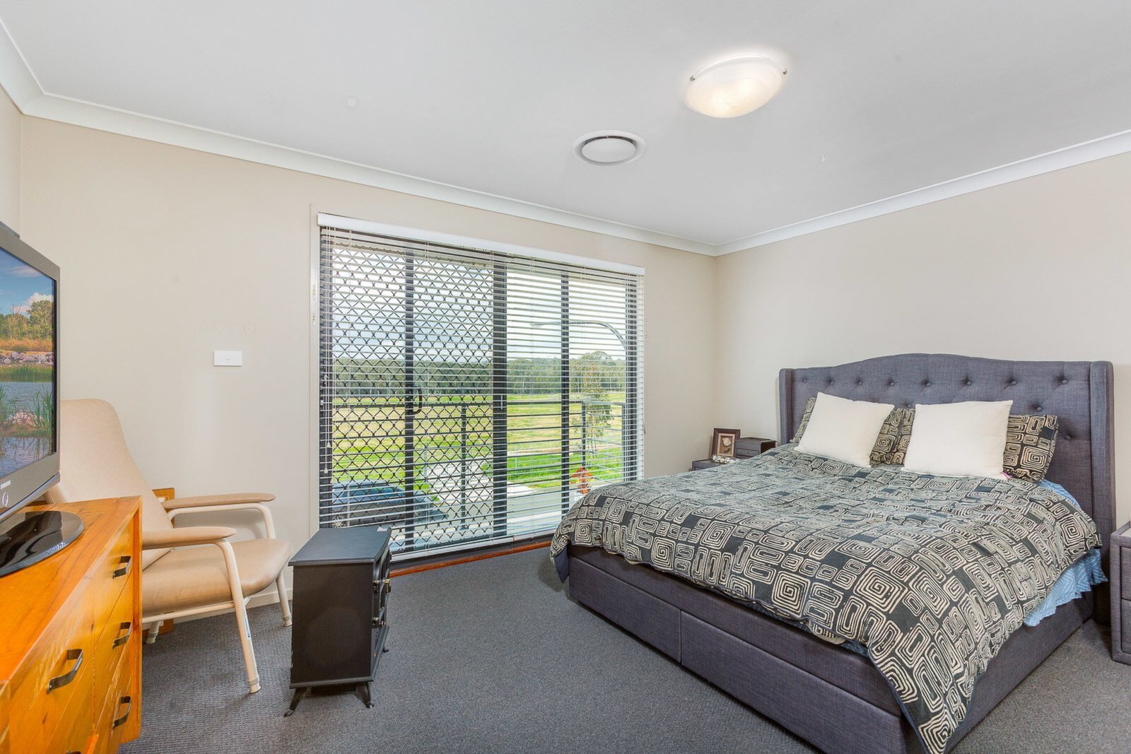 27 Quill Street, Riverstone Sold by ResponseRE - image 1