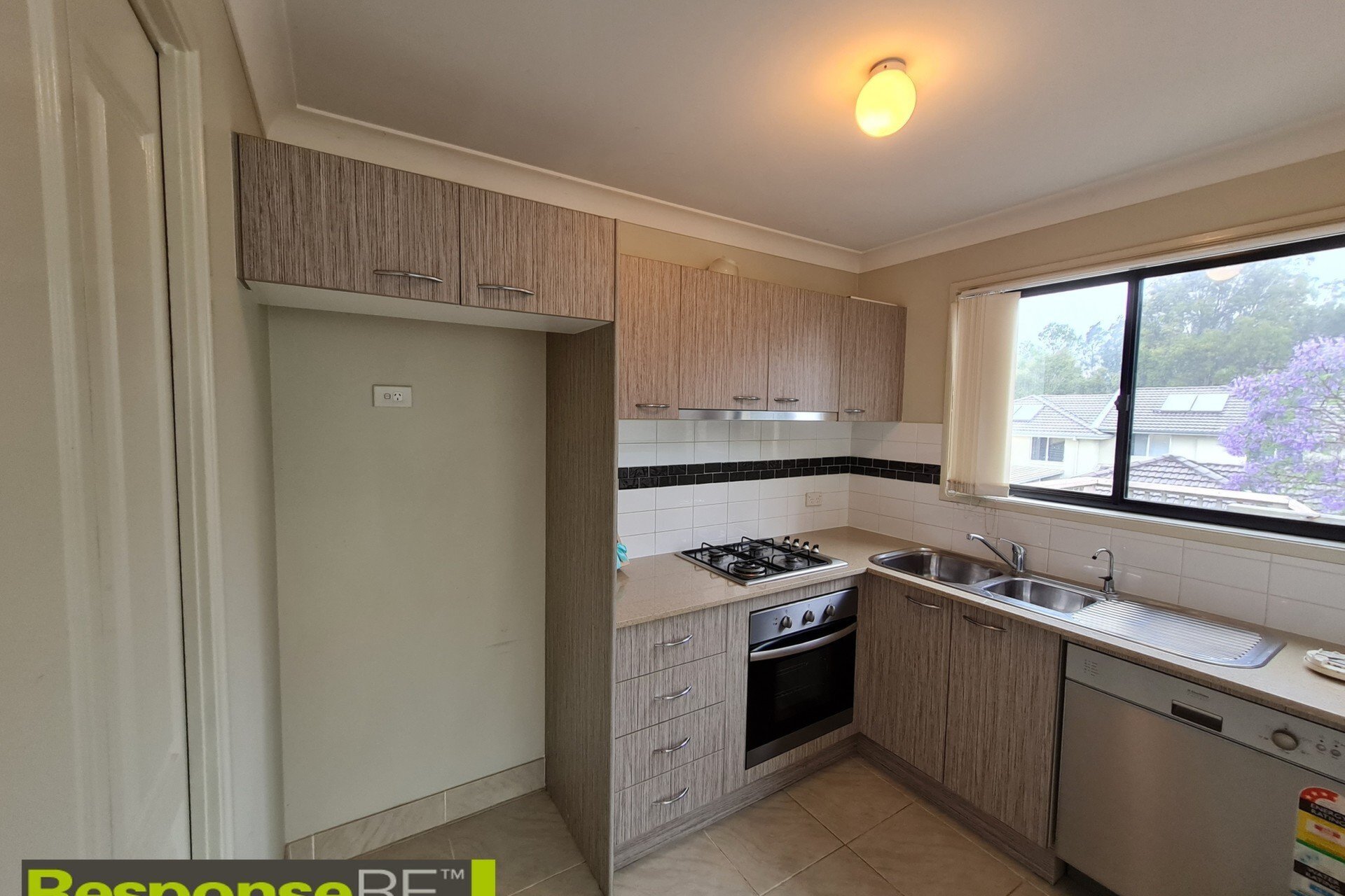 10a Helston Street, Stanhope Gardens Leased by ResponseRE - image 1