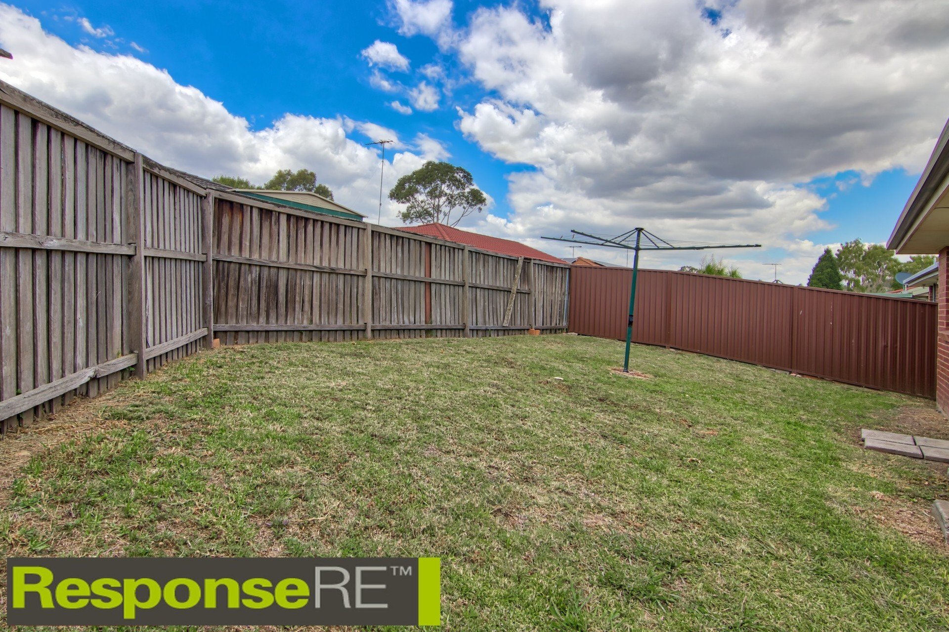 18 Cedarwood Grove, Dean Park Leased by ResponseRE - image 1