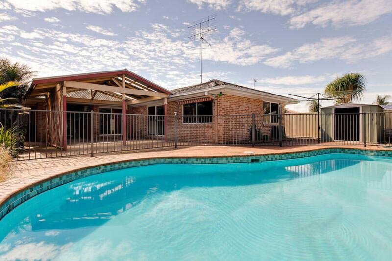 2 Walton Place, Emu Plains Sold by Response Real Estate Penrith - image 1