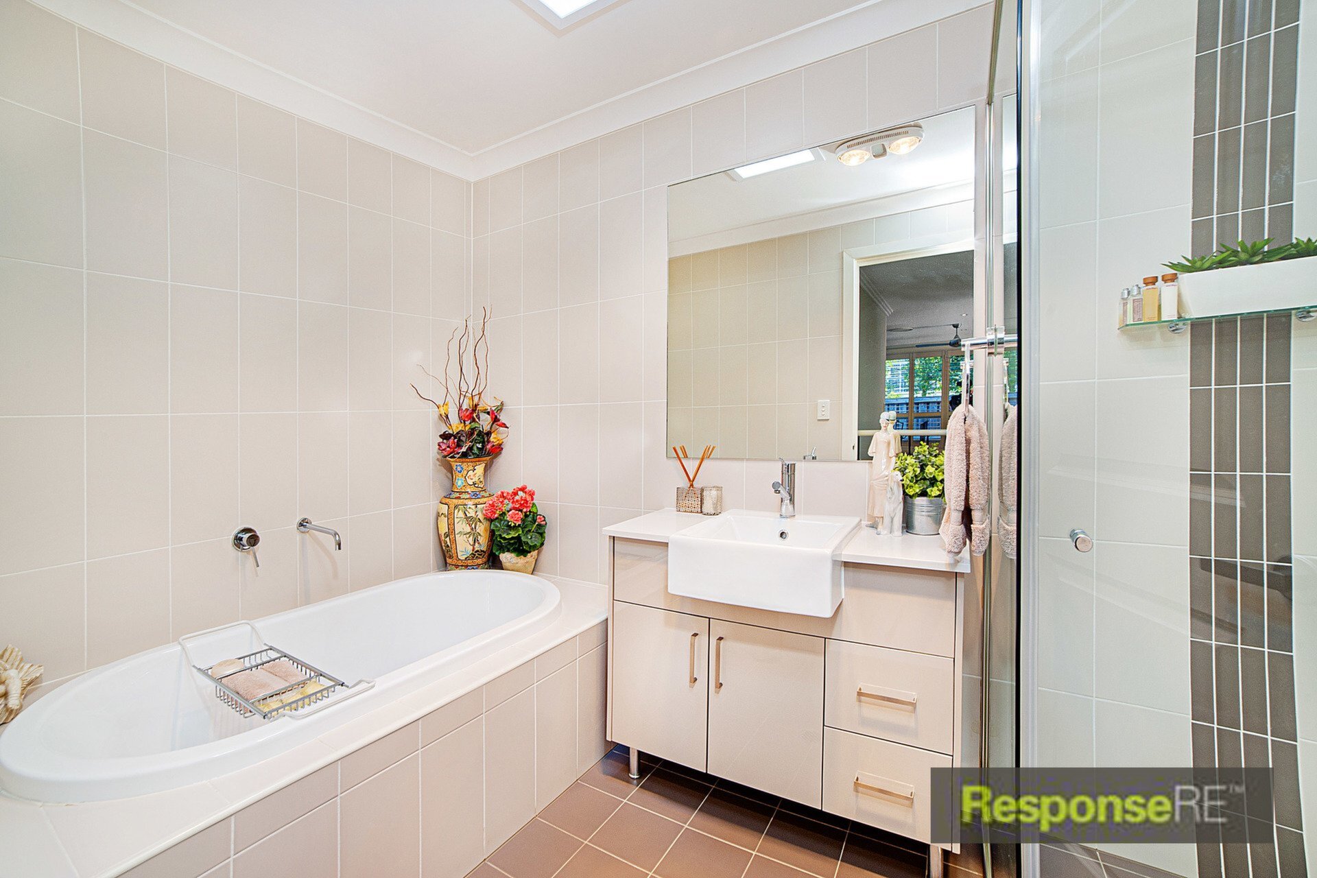 4/17 Crane Road, Castle Hill Sold by ResponseRE - image 1