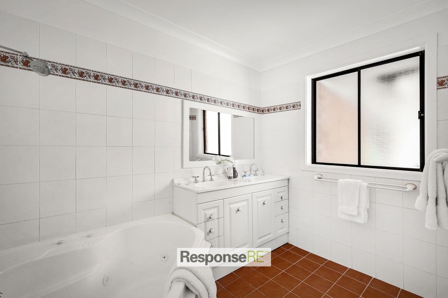 32 Kalimna Drive, Baulkham Hills Sold by ResponseRE Walsh Sullivan Northmead - image 1