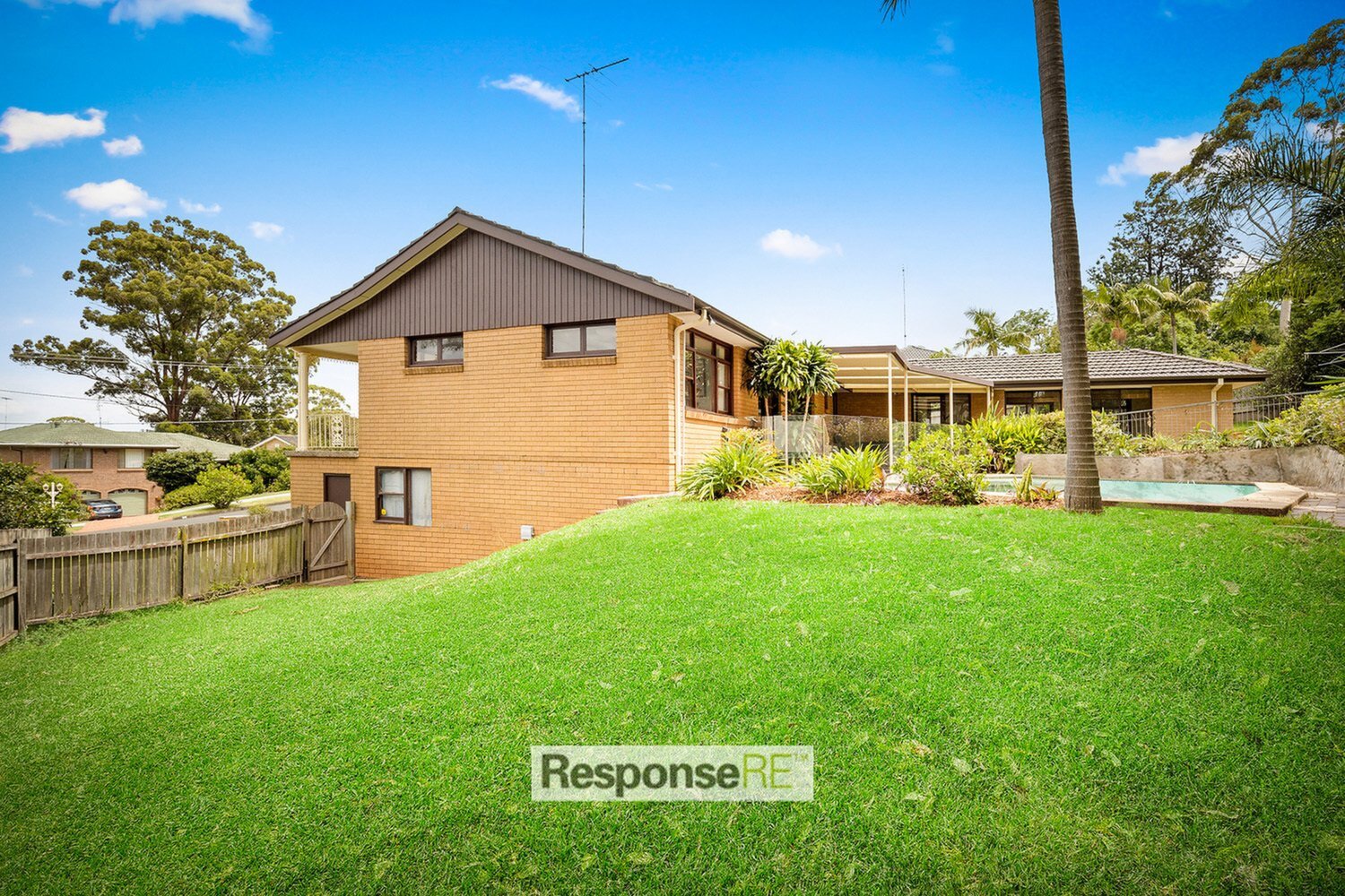 32 Kalimna Drive, Baulkham Hills Sold by ResponseRE Walsh Sullivan Northmead - image 1