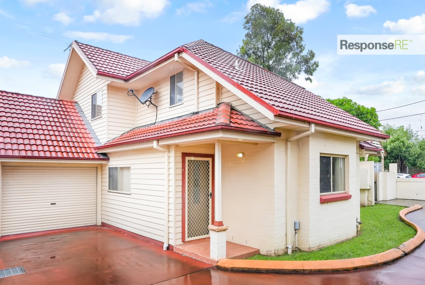 1/71 Brisbane Street, Oxley Park Sold by Response Real Estate Penrith - image 1