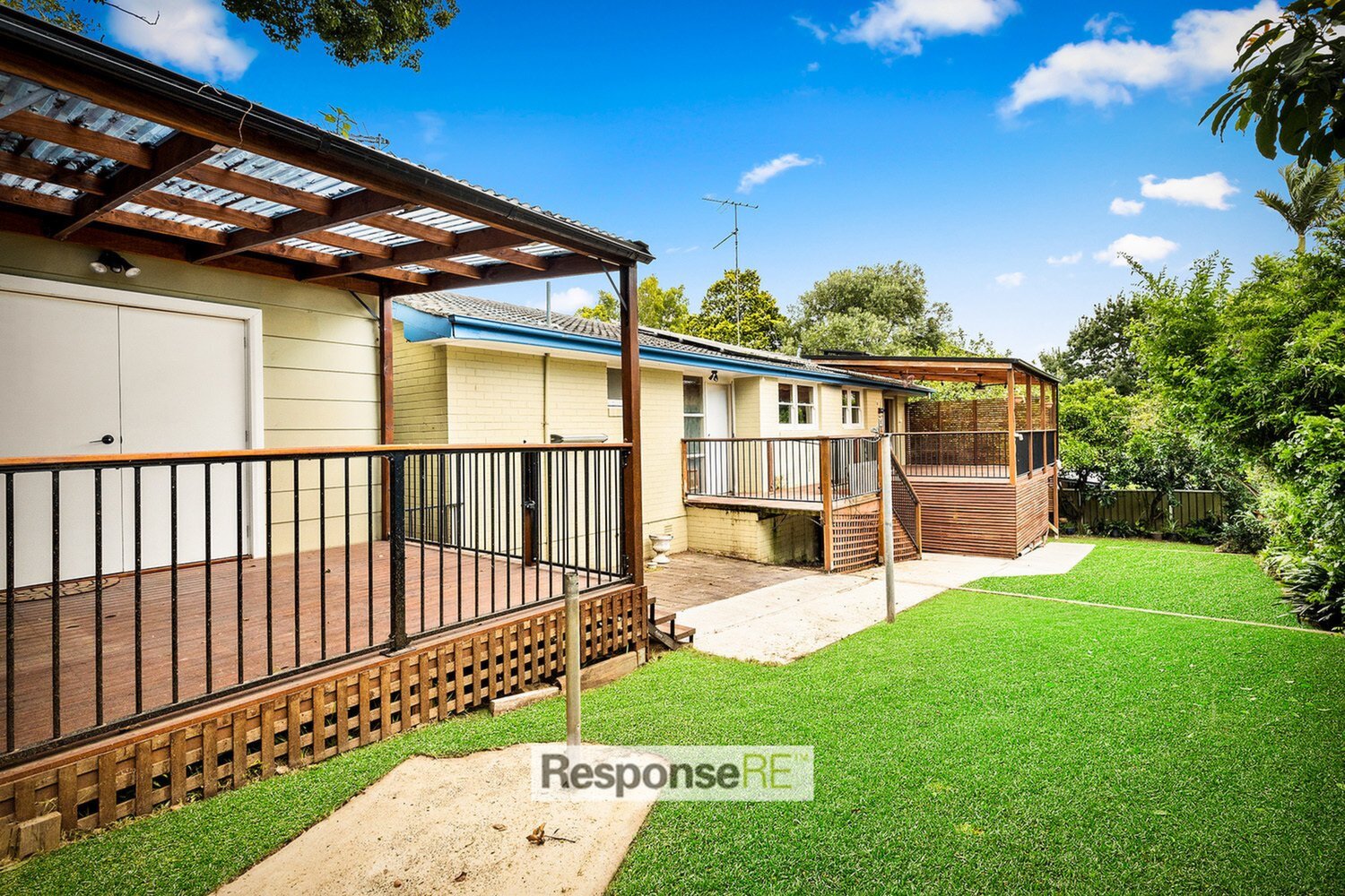 27 Yetholme Avenue, Baulkham Hills Sold by ResponseRE Walsh Sullivan Northmead - image 1