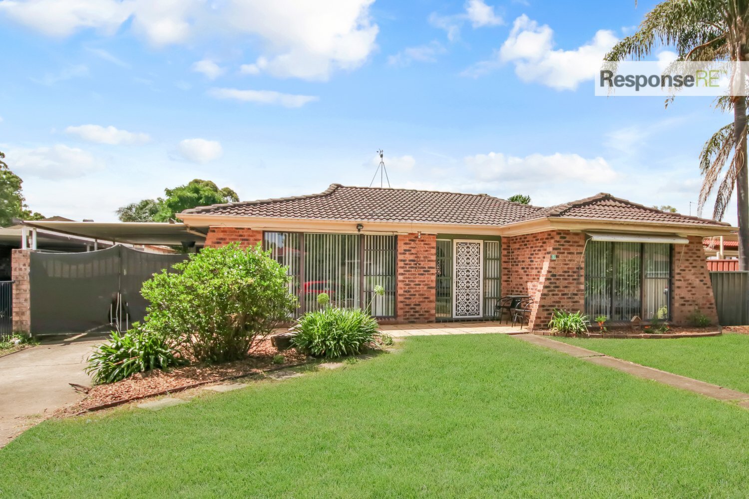 27 Gadara Drive, South Penrith Sold by ResponseRE - image 1