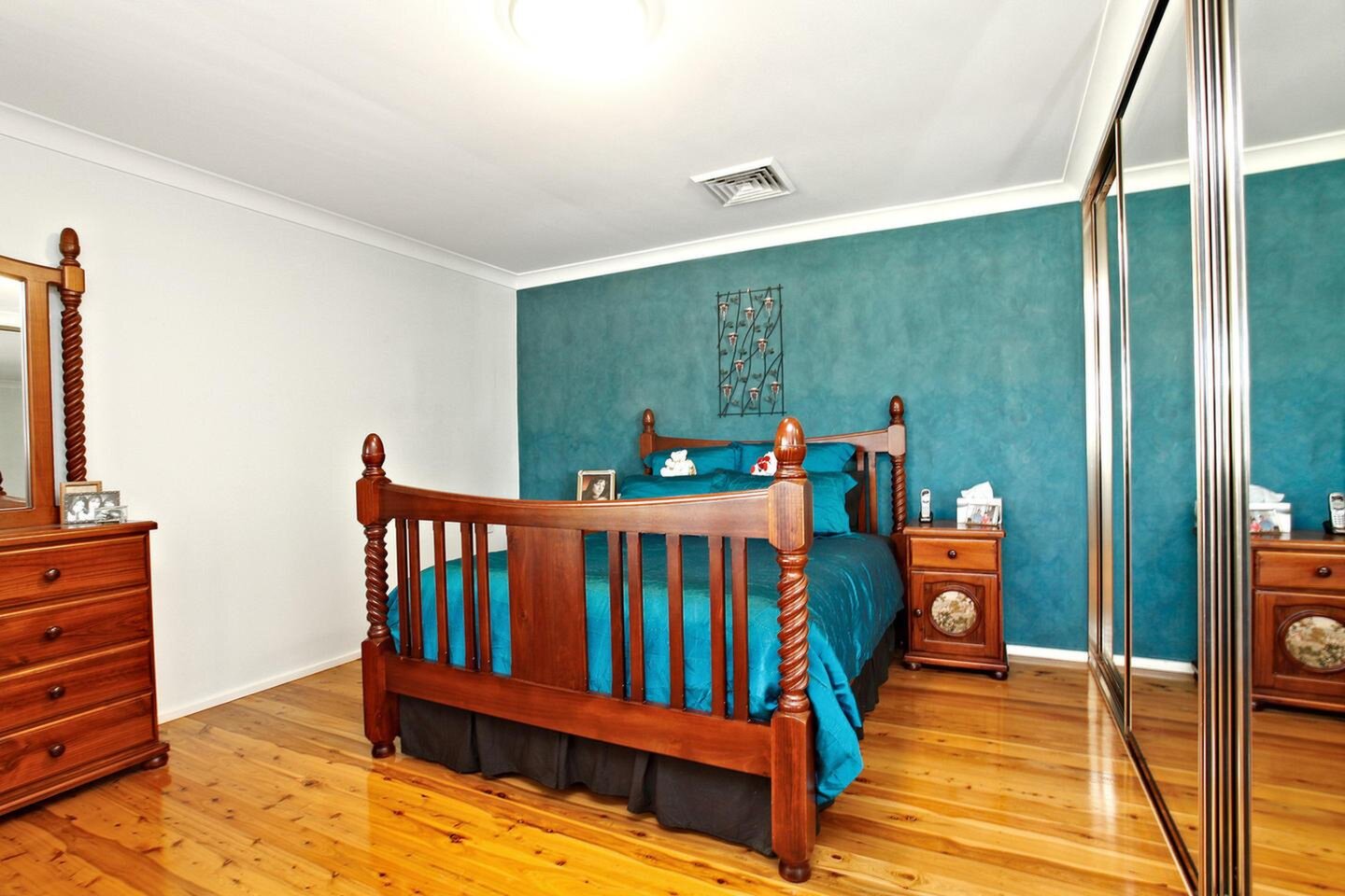 94 Victoria Street, Kingswood Sold by Response Real Estate Penrith - image 1
