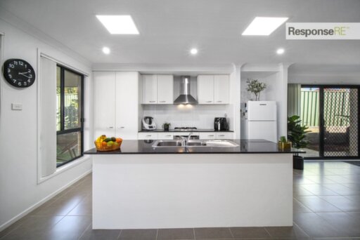 17 Wattlebird Place, Glenwood Sold by ResponseRE