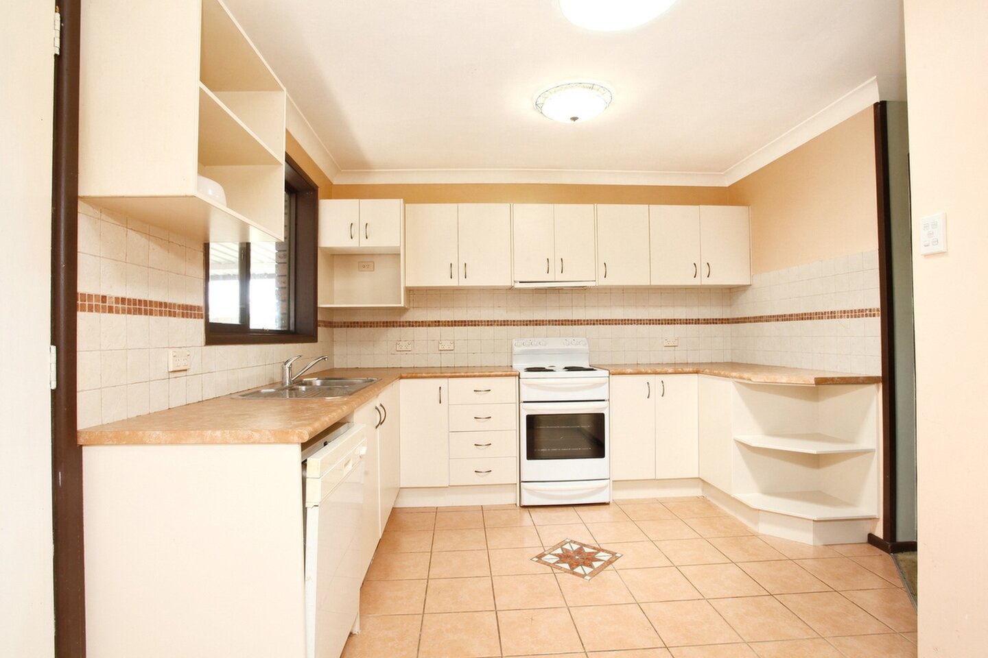 1 Neeta Avenue, Cambridge Park Sold by Response Real Estate Penrith - image 1