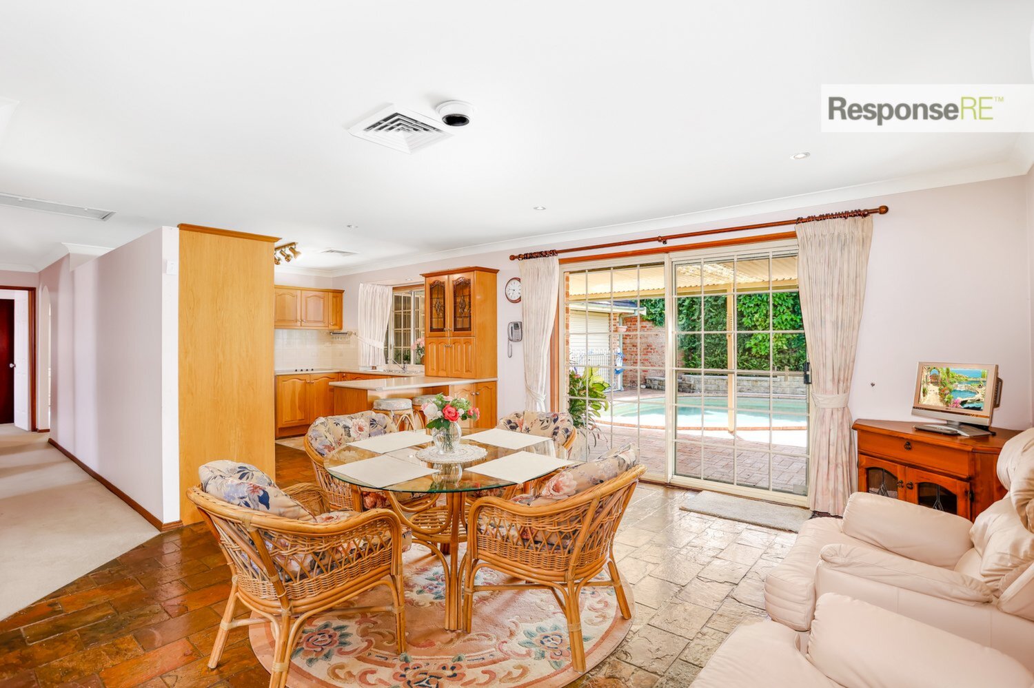 18 Camelot Drive, Cranebrook Sold by Response Real Estate Penrith - image 1