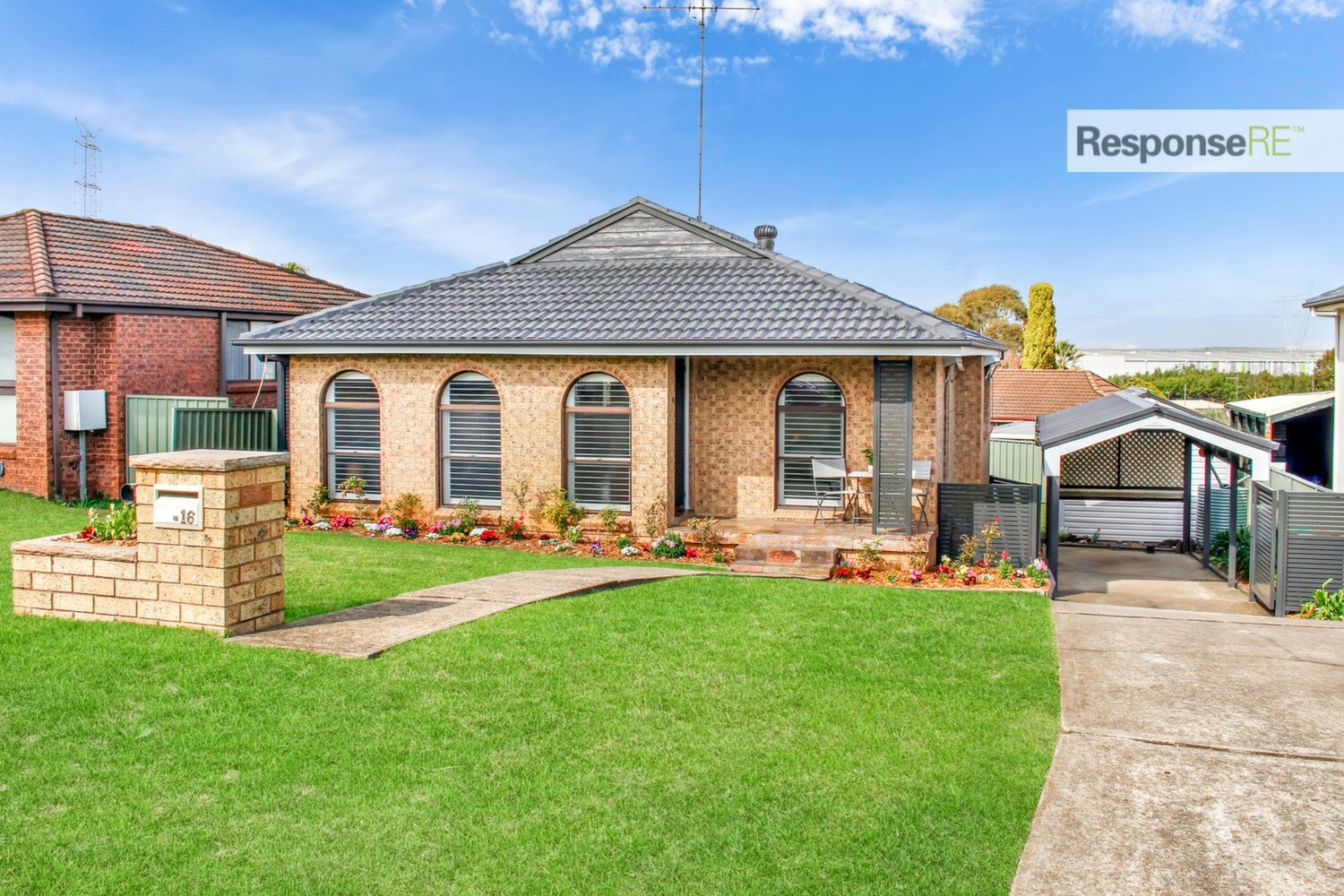 16 Strauss Road, St Clair Sold by Response Real Estate Penrith - image 1
