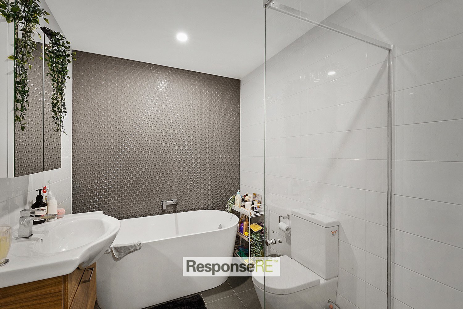 54/40 Applegum Crescent, North Kellyville Sold by ResponseRE Walsh Sullivan Baulkham Hills - image 1