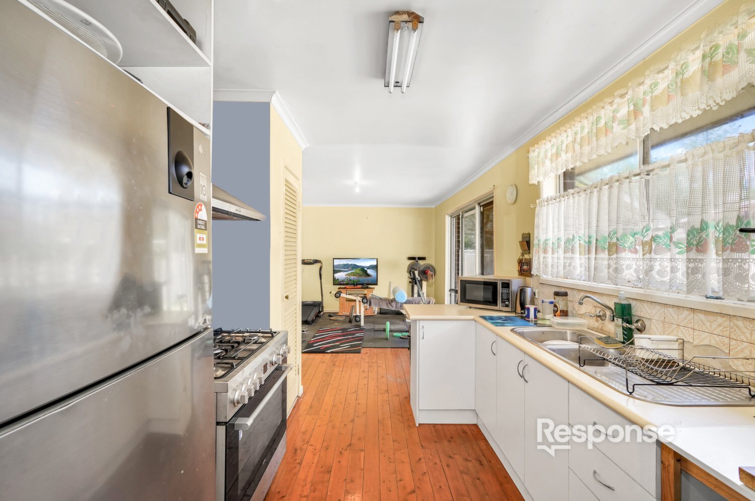 8 Apsley Court, Cranebrook Sold by Response Real Estate Penrith - image 1