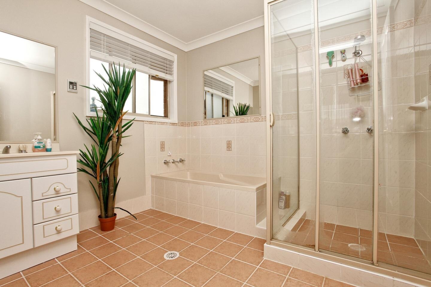 16 Coco Drive, Glenmore Park Sold by Response Real Estate Penrith - image 1