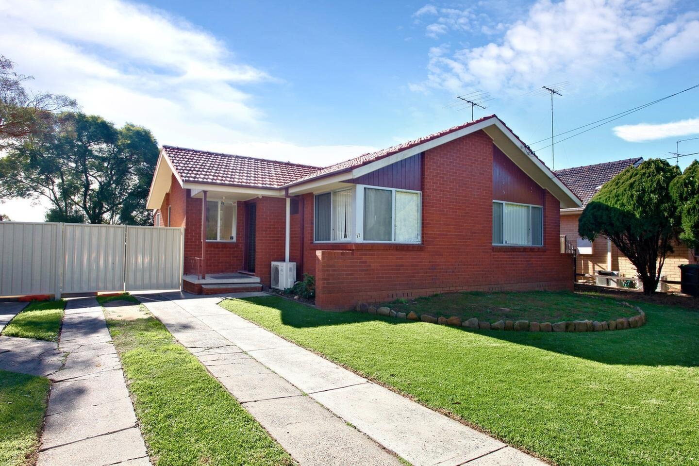 13 Edna Street, Kingswood Sold by Response Real Estate Penrith - image 1