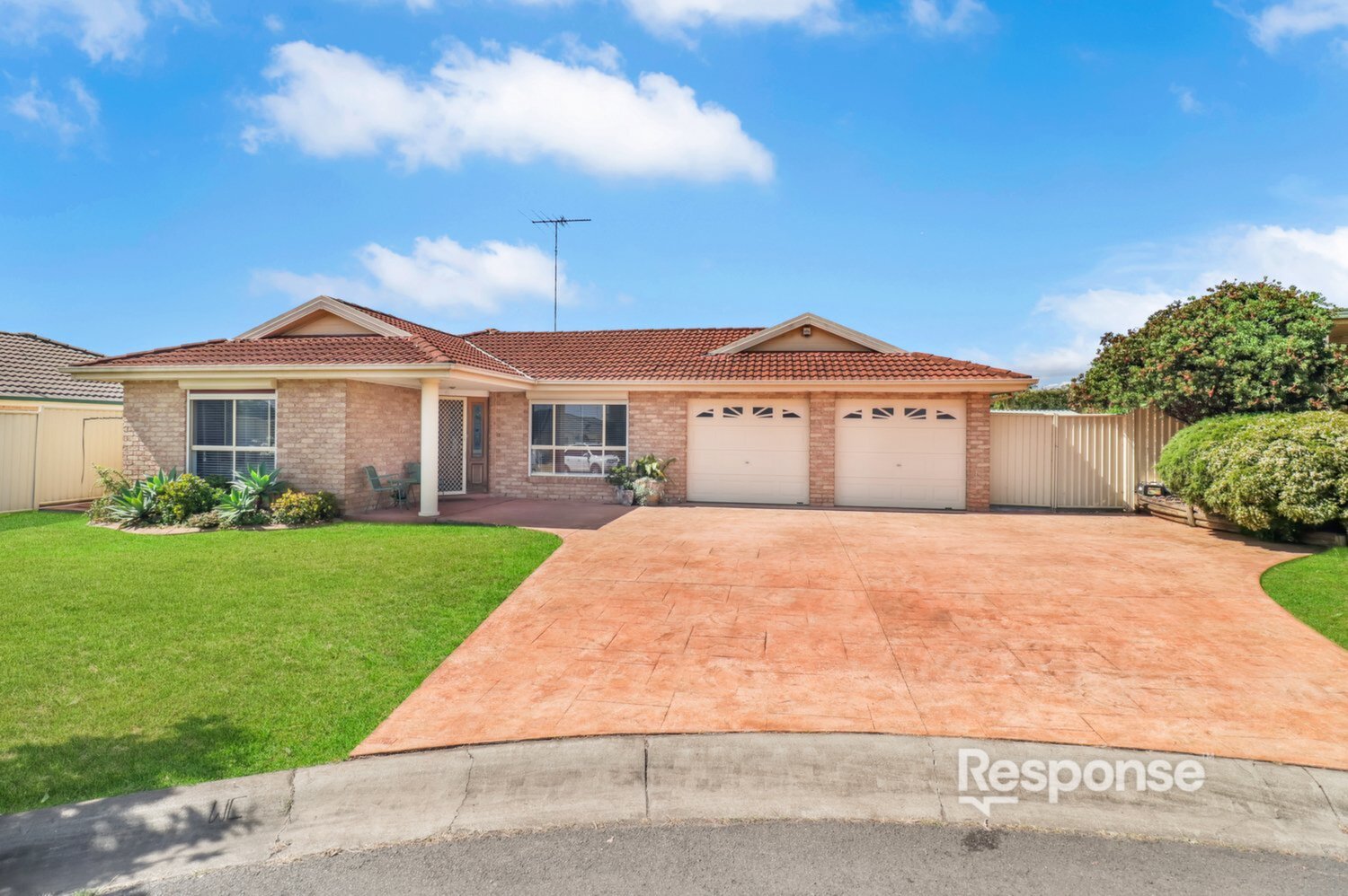 22 Hillside Circuit, Cranebrook Sold by Response Real Estate Penrith - image 1
