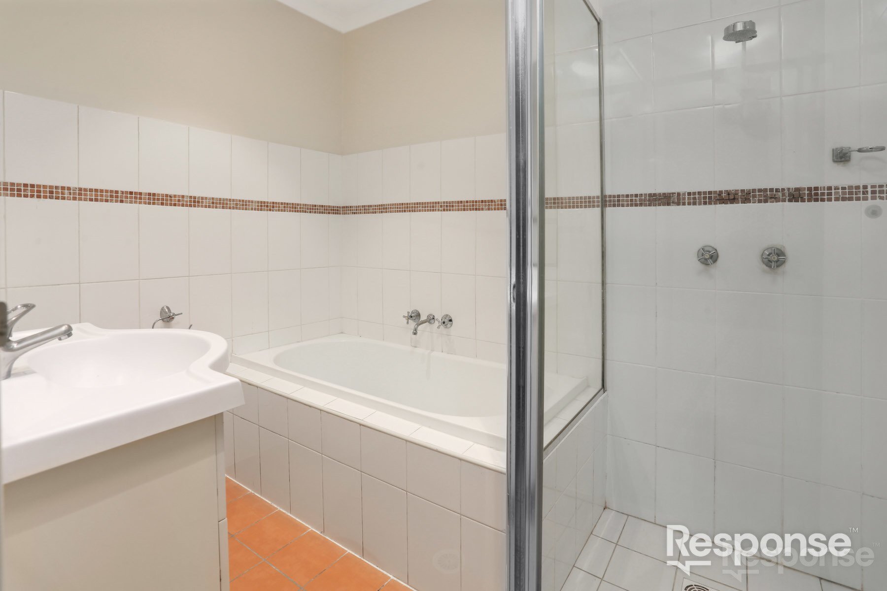 6/31 Third Avenue, Blacktown Sold by ResponseRE Norwest - image 1