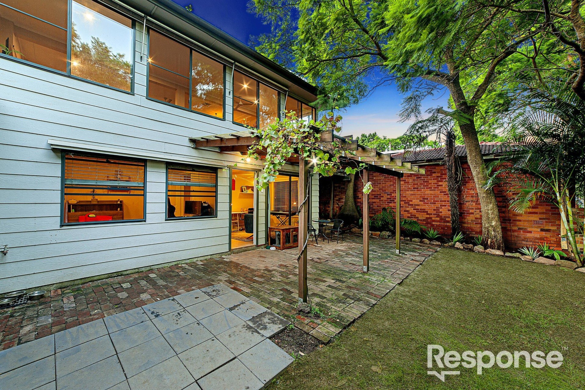 52 Hart Street, Dundas Valley Sold by ResponseRE - image 1