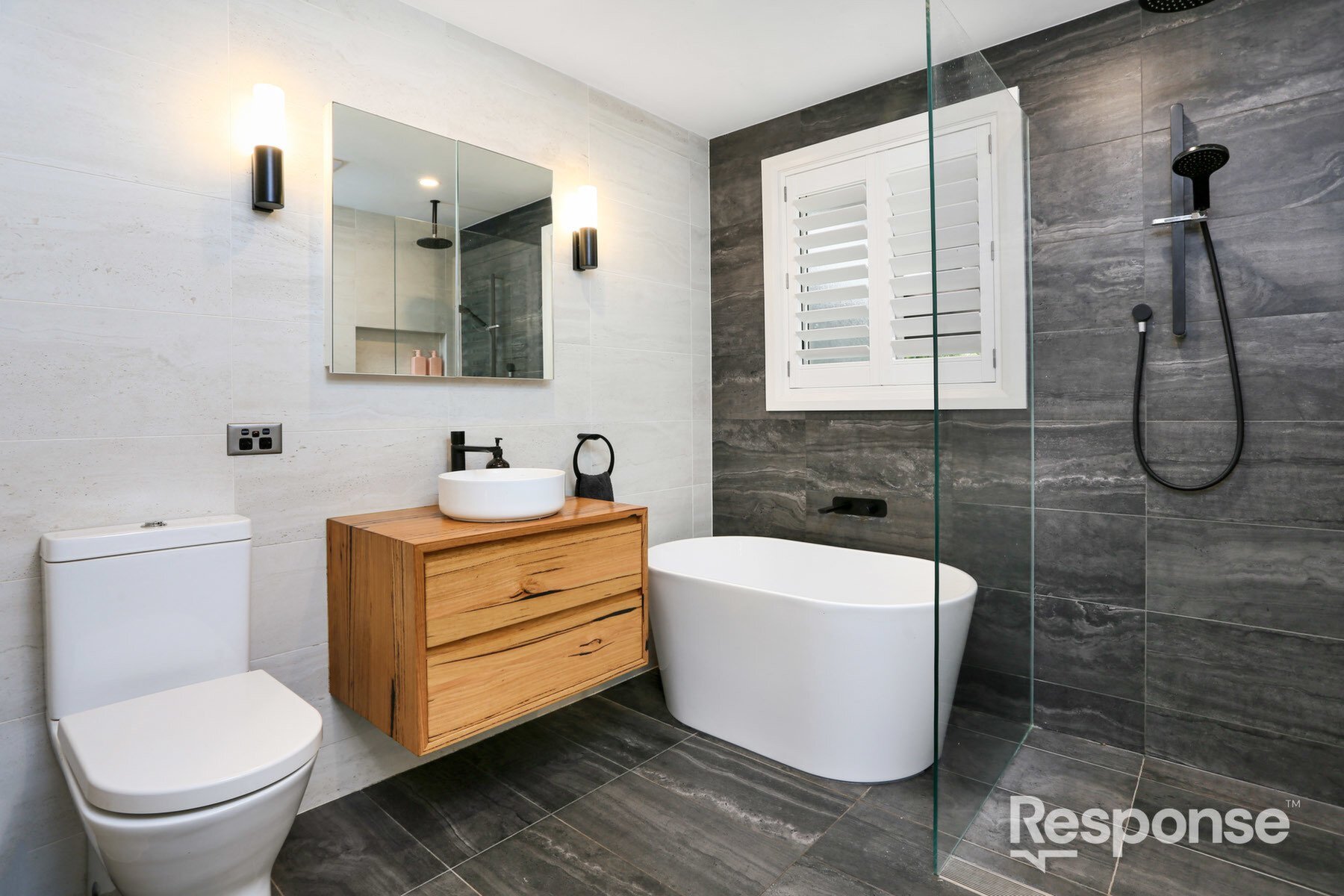 71 Wayne Street, Dean Park Sold by ResponseRE - image 1