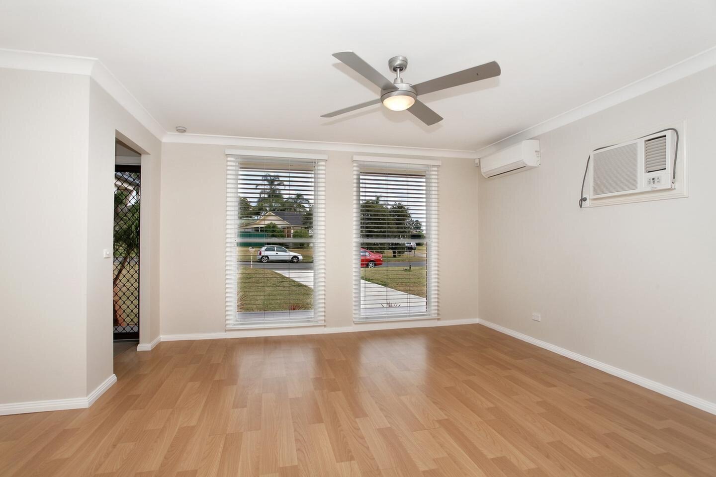 10 Charkers Street, Penrith South Sold by Response Real Estate Penrith - image 1