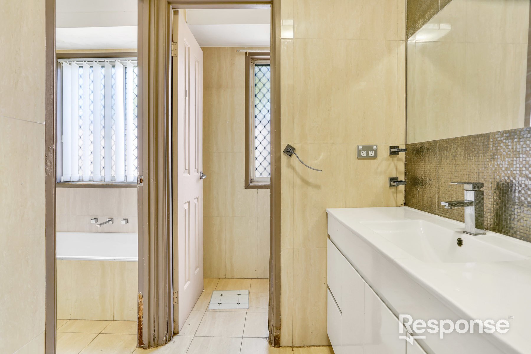 178 Hyatts Road, Plumpton Sold by ResponseRE - image 1