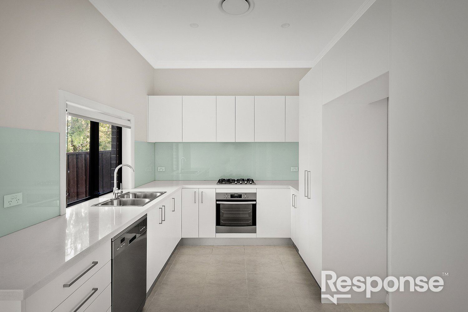 7 & 7a St Michaels Place, Baulkham Hills Sold by ResponseRE Walsh Sullivan Northmead - image 1