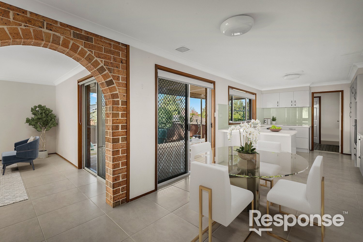 7 & 7a St Michaels Place, Baulkham Hills Sold by ResponseRE Walsh Sullivan Northmead - image 1