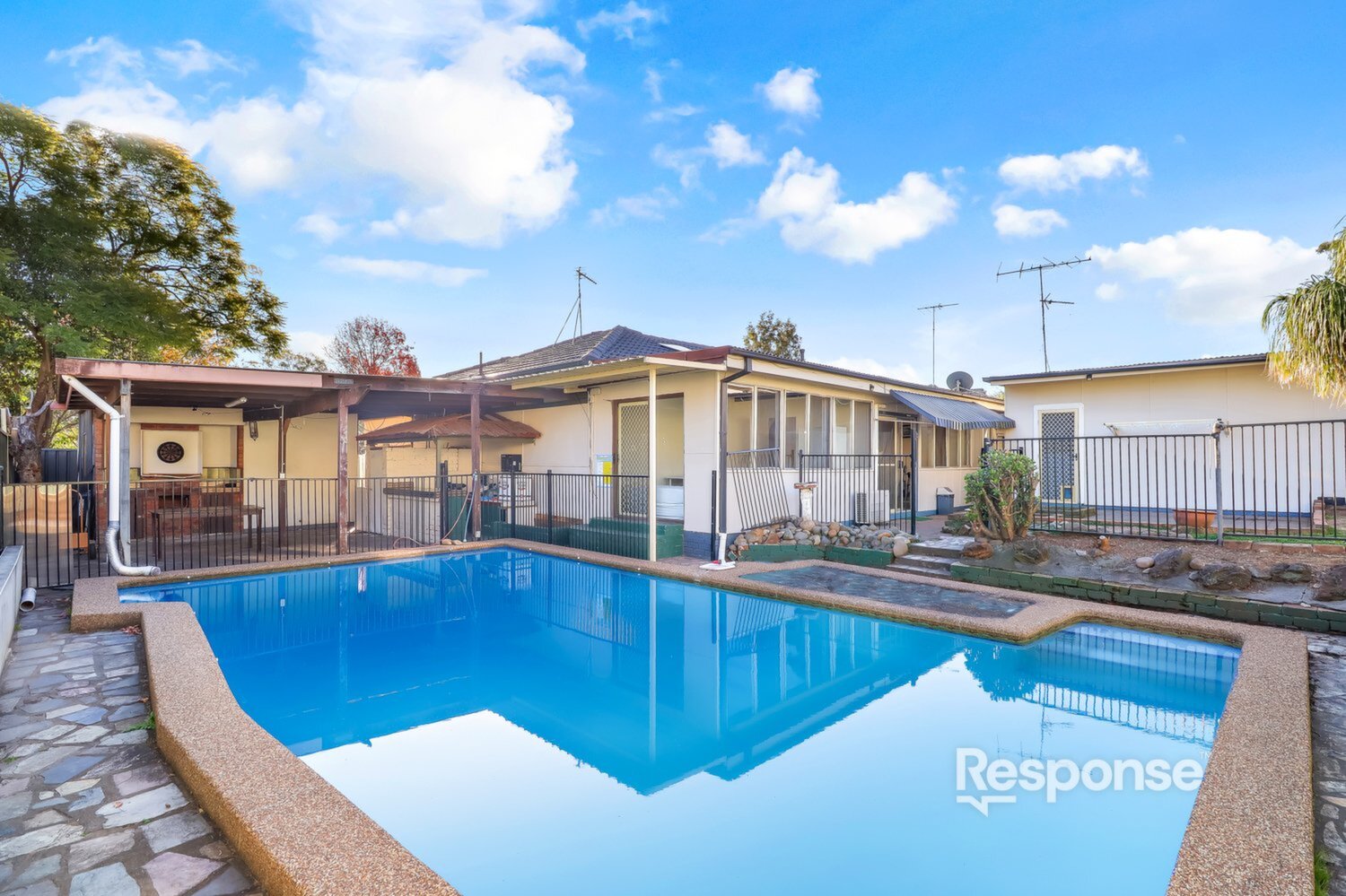 136 Parker Street, Kingswood Sold by Response Real Estate Penrith - image 1