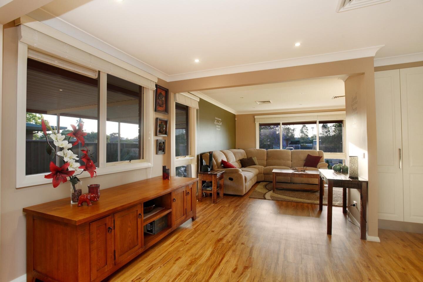4 Parsons Avenue, Penrith South Sold by Response Real Estate Penrith - image 1