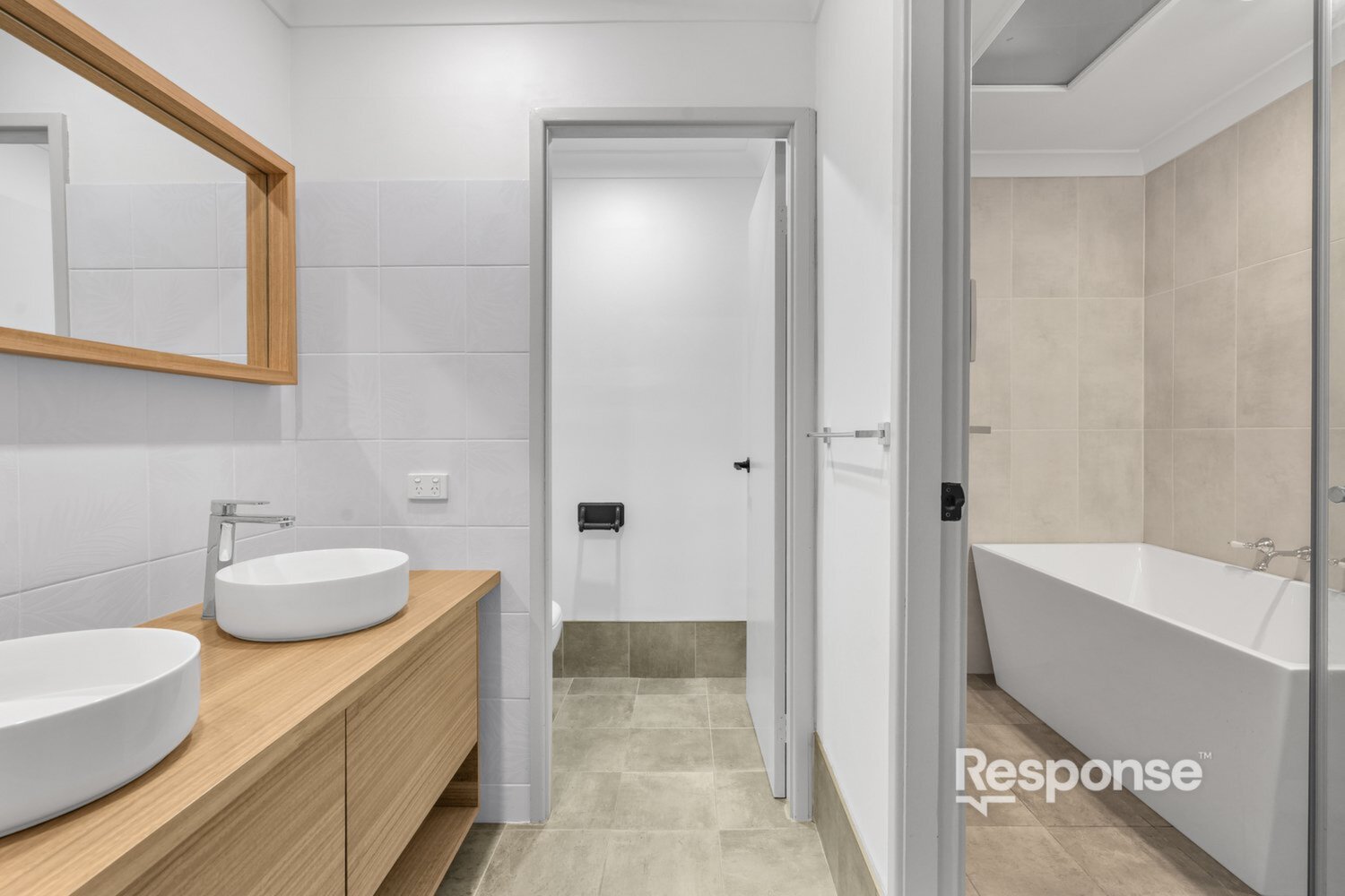 3 Royal Place, St Clair Sold by Response Real Estate Penrith - image 1