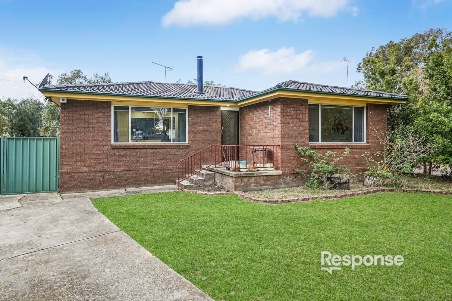 2 & 2a Single Road, South Penrith Sold by Response Real Estate Penrith - image 1