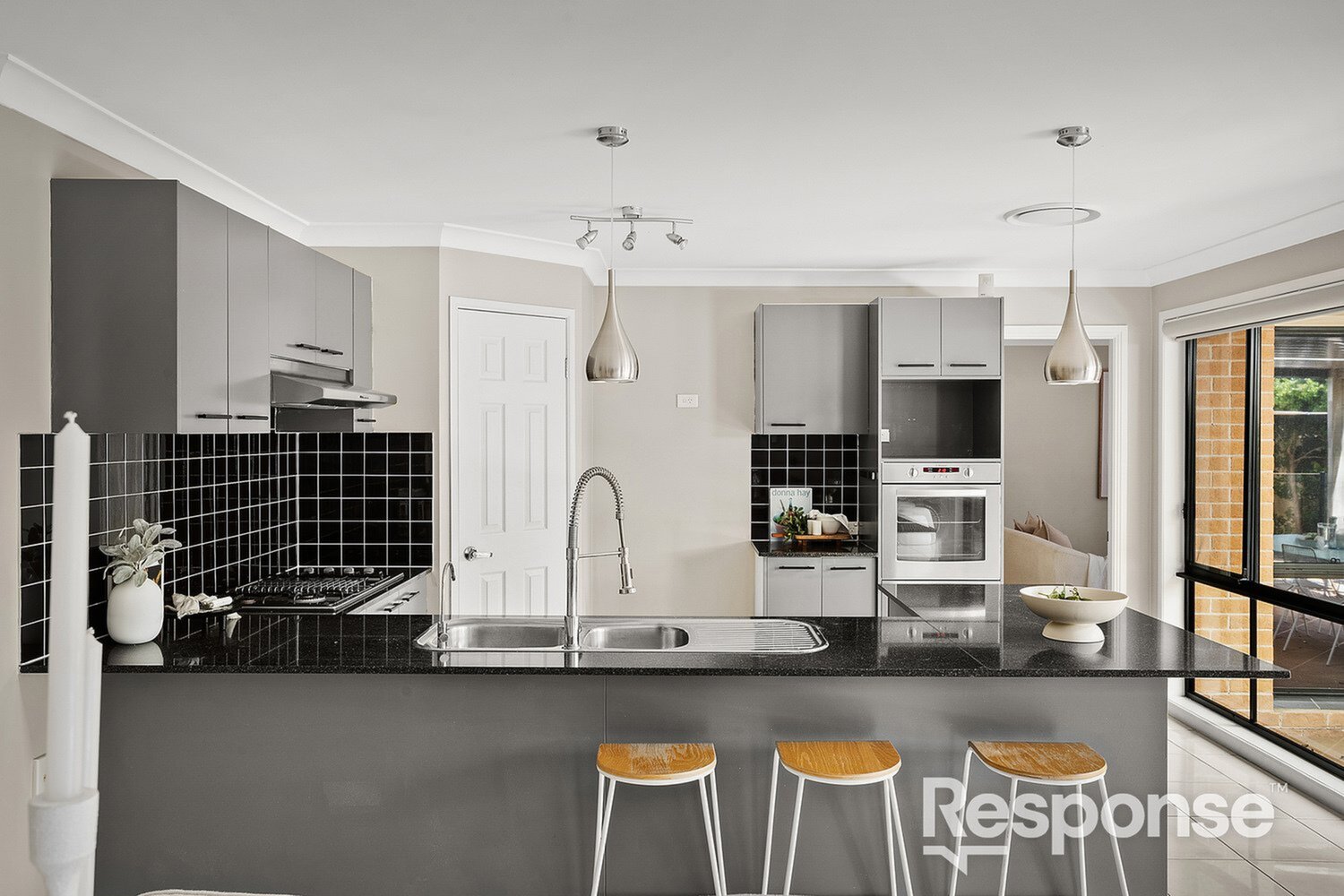 37 Rebellion Circuit, Beaumont Hills Sold by ResponseRE Walsh Sullivan Northmead - image 1