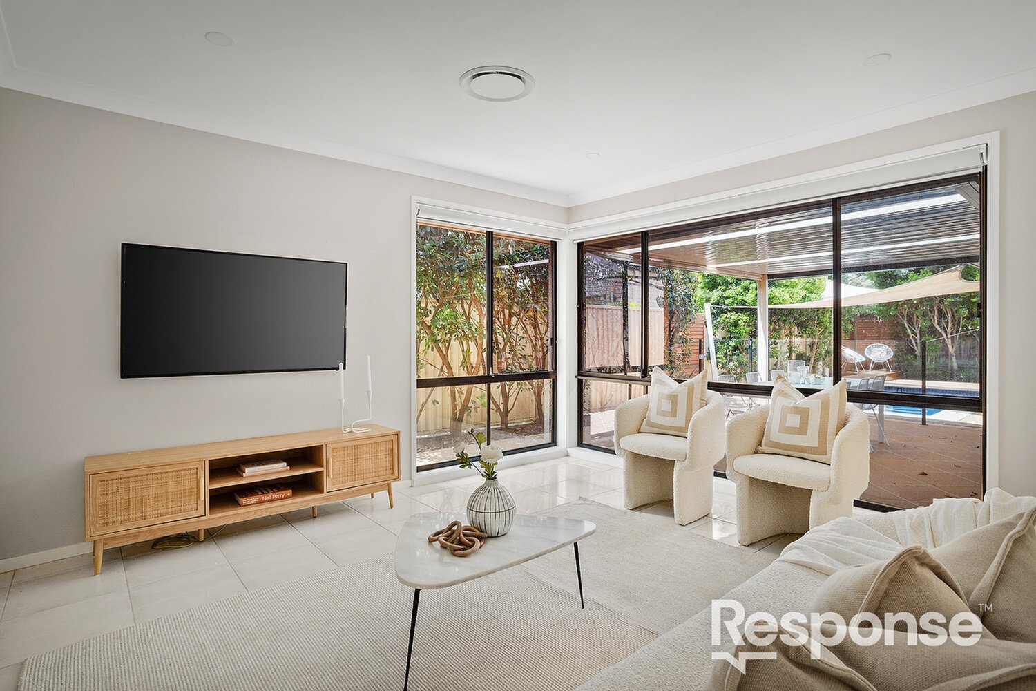37 Rebellion Circuit, Beaumont Hills Sold by ResponseRE Walsh Sullivan Northmead - image 1