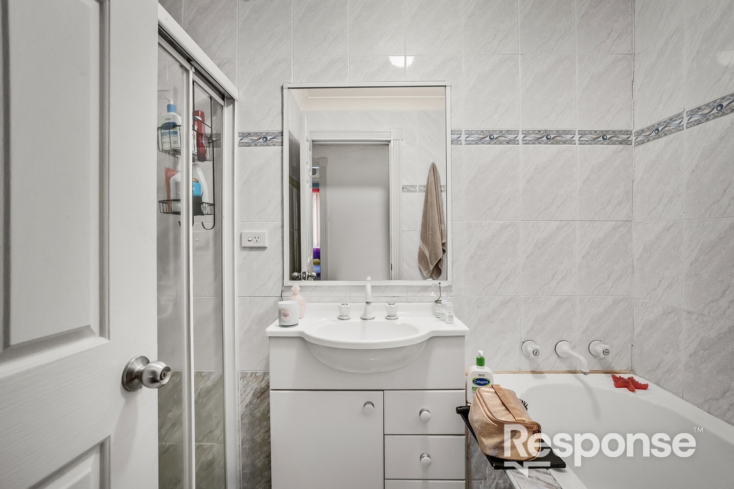 2/13 Watkins Road, Baulkham Hills Sold by ResponseRE Walsh Sullivan Northmead - image 1