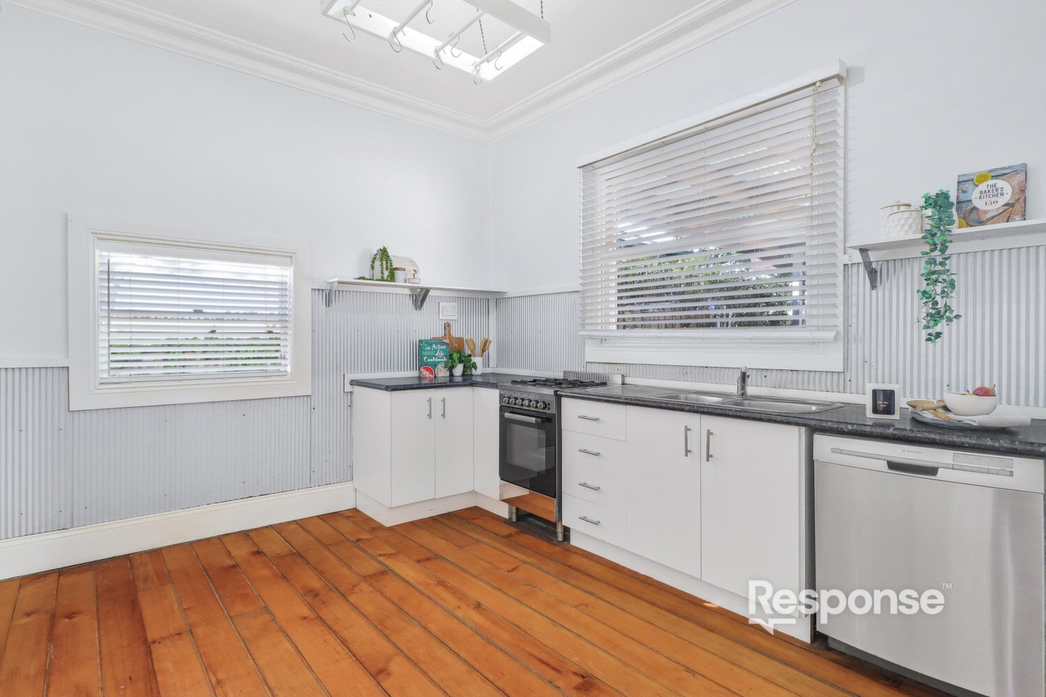 20 Oxford Street, Riverstone Sold by ResponseRE - image 1